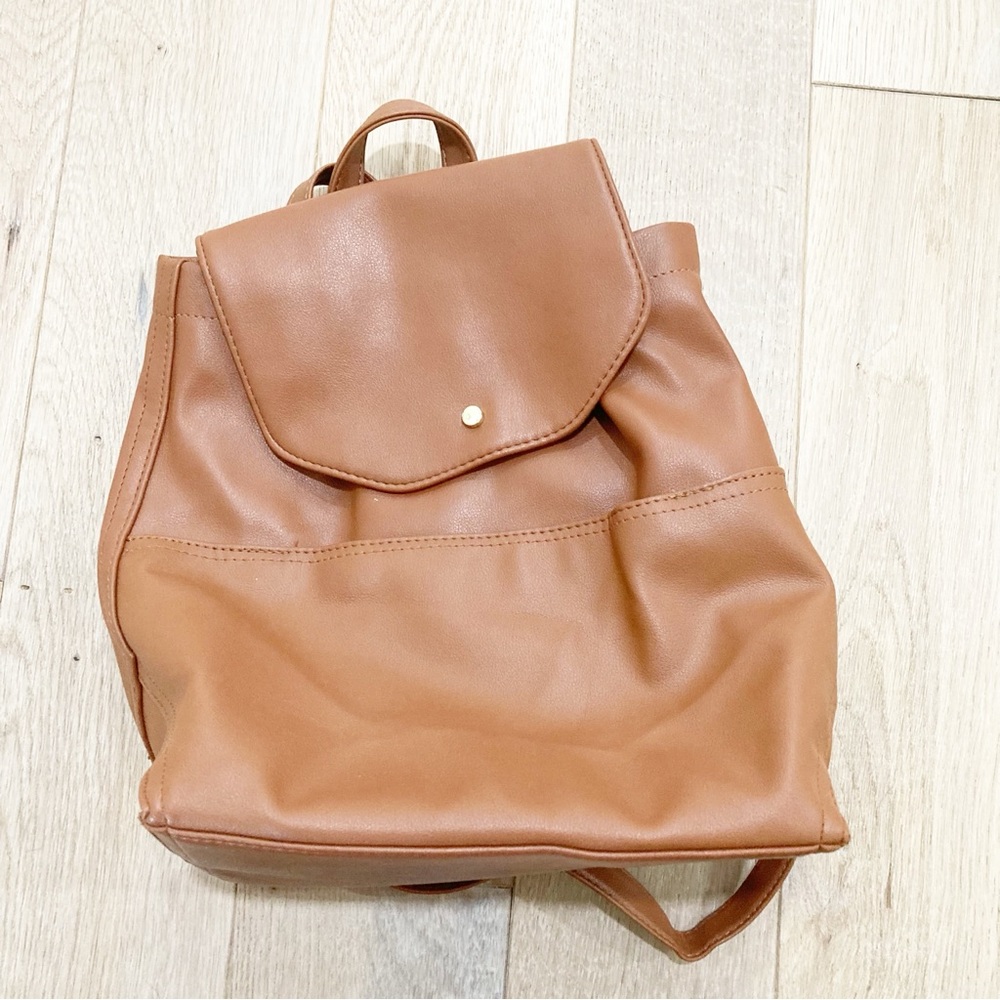 Elegant Tan Leather Backpack